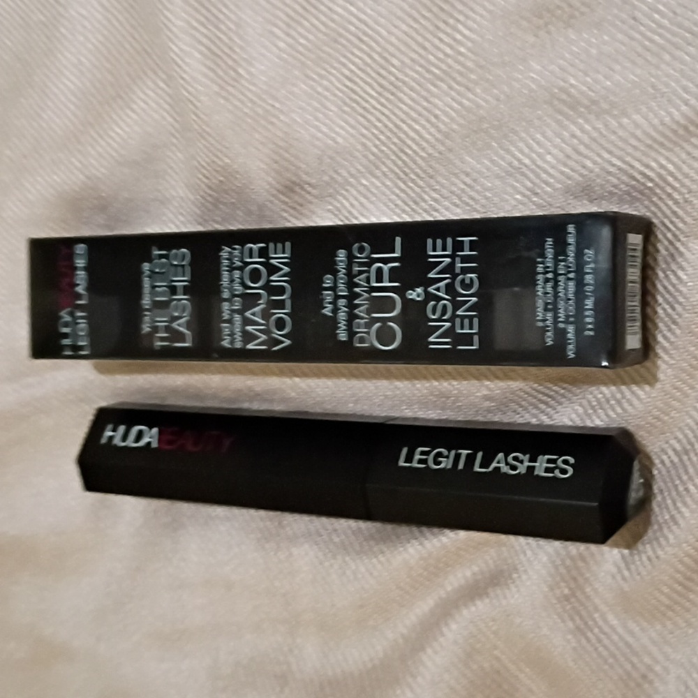 Huda Beauty Legit Lashes Double-Sided Mascara